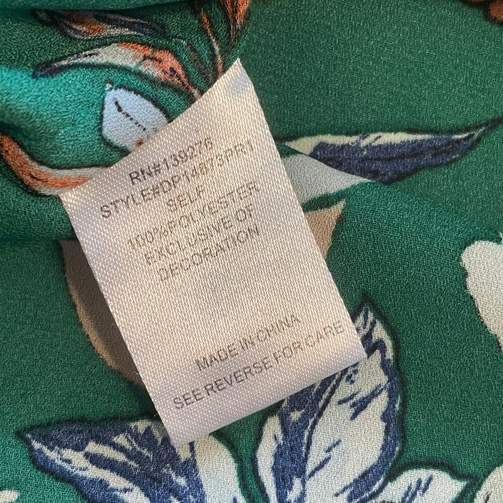 Daniel Rainn Kelly Green Floral Top Womens Medium Petite Pintucked Frayed Edges - Picture 5 of 7